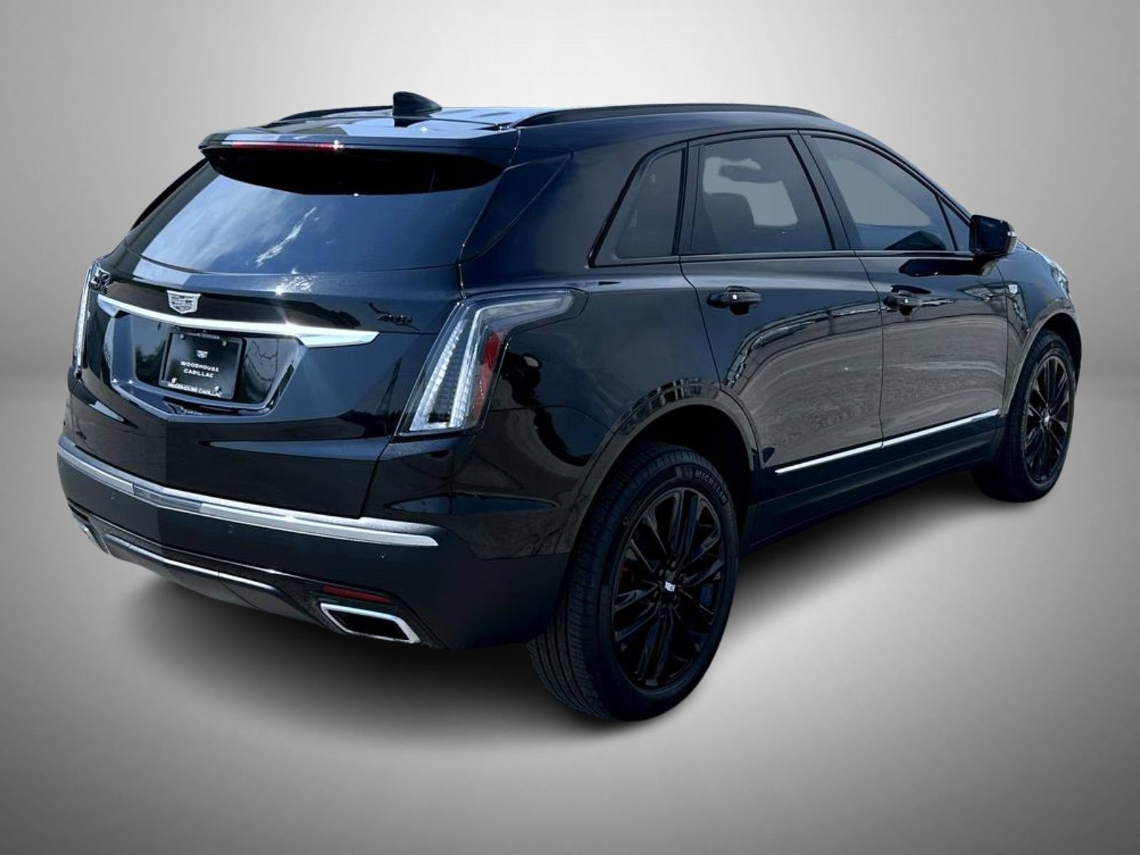 Certified 2024 Cadillac XT5 Sportv w/ Technology Package AWD/4WD image 5