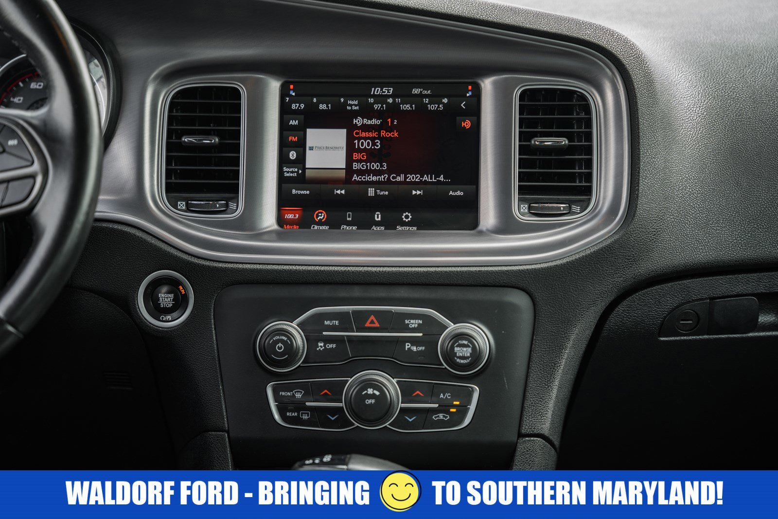 Used 2023 Dodge Charger SXT image 18