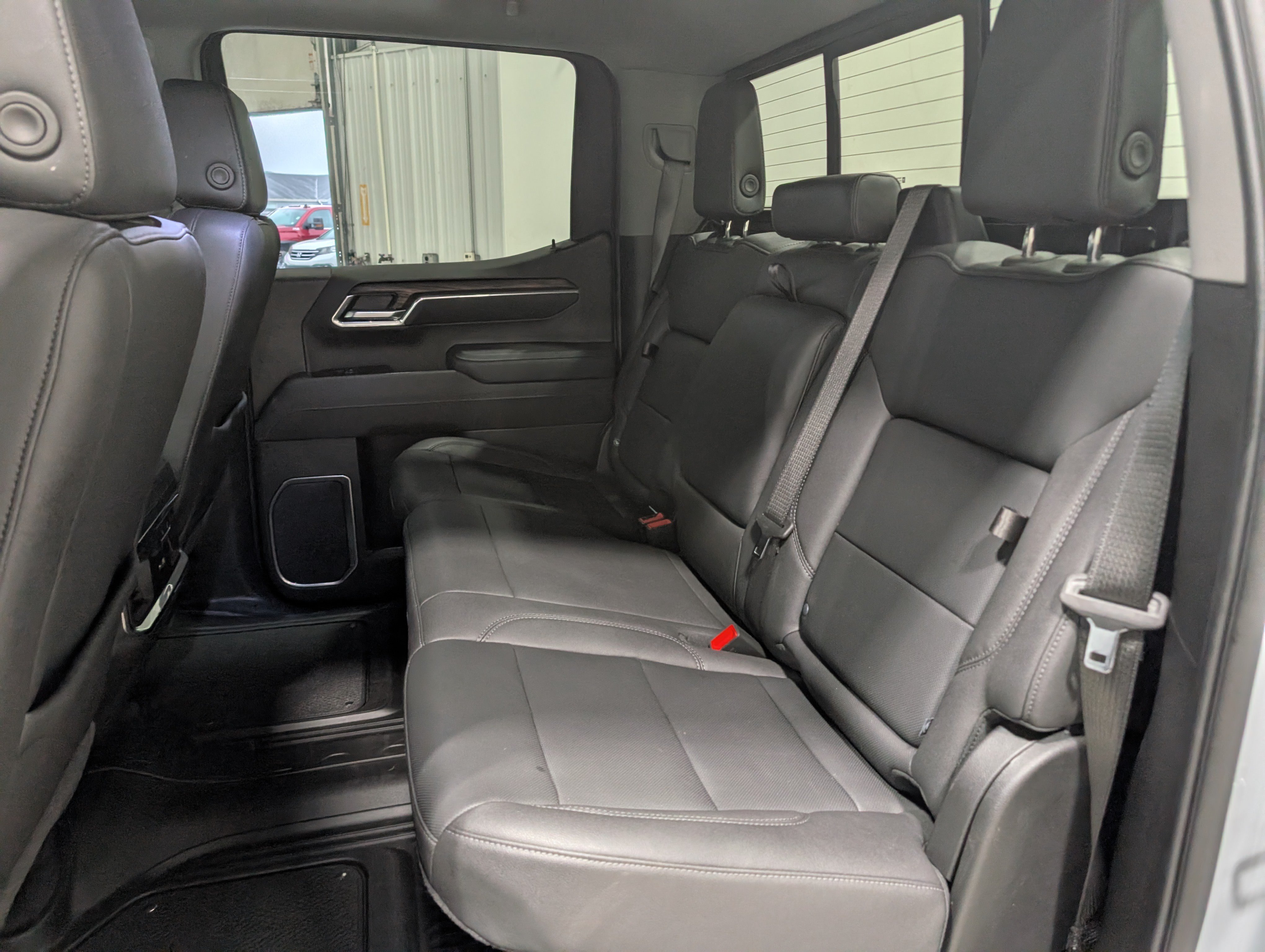 Used 2026 GMC Sierra 1500 SLT w/ SLT Premium Plus Package AWD/4WD image 18
