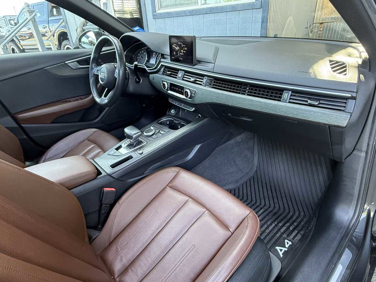 Used 2019 Audi A4 2.0T Premium FWD image 11