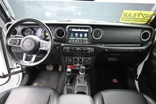 Used 2022 Jeep Wrangler Unlimited Rubicon 4xe w/ Cold Weather Group AWD/4WD image 43