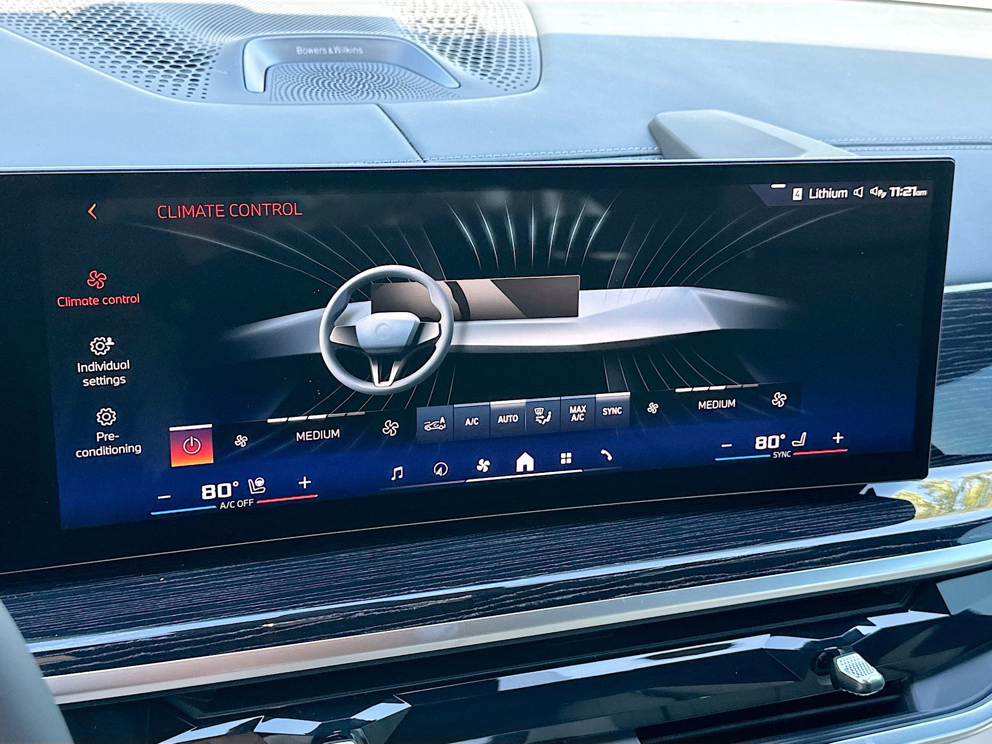 New 2026 BMW X7 M60i image 13