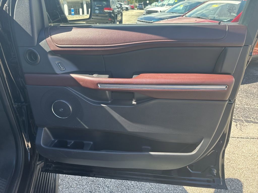 Used 2024 Ford Expedition Max Limited image 22