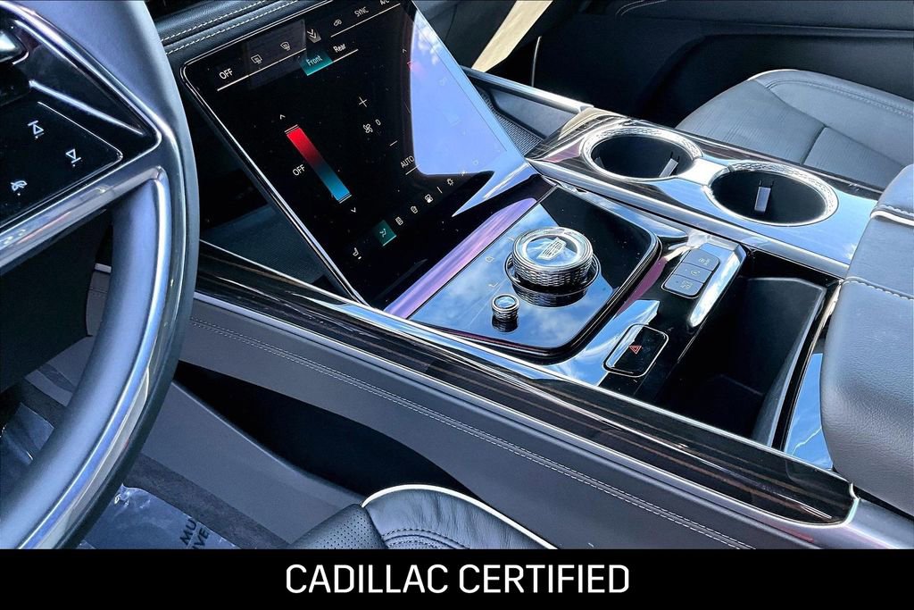 Certified 2025 Cadillac Escalade ESV Premium Luxury RWD image 15