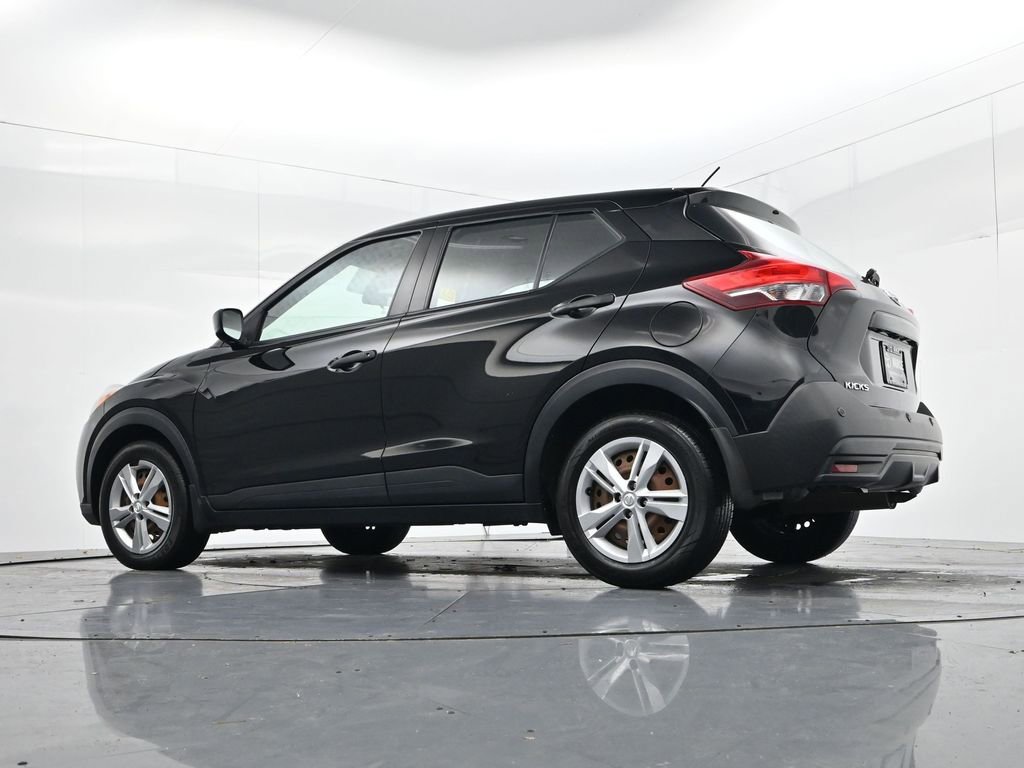 Used 2020 Nissan Kicks S image 42