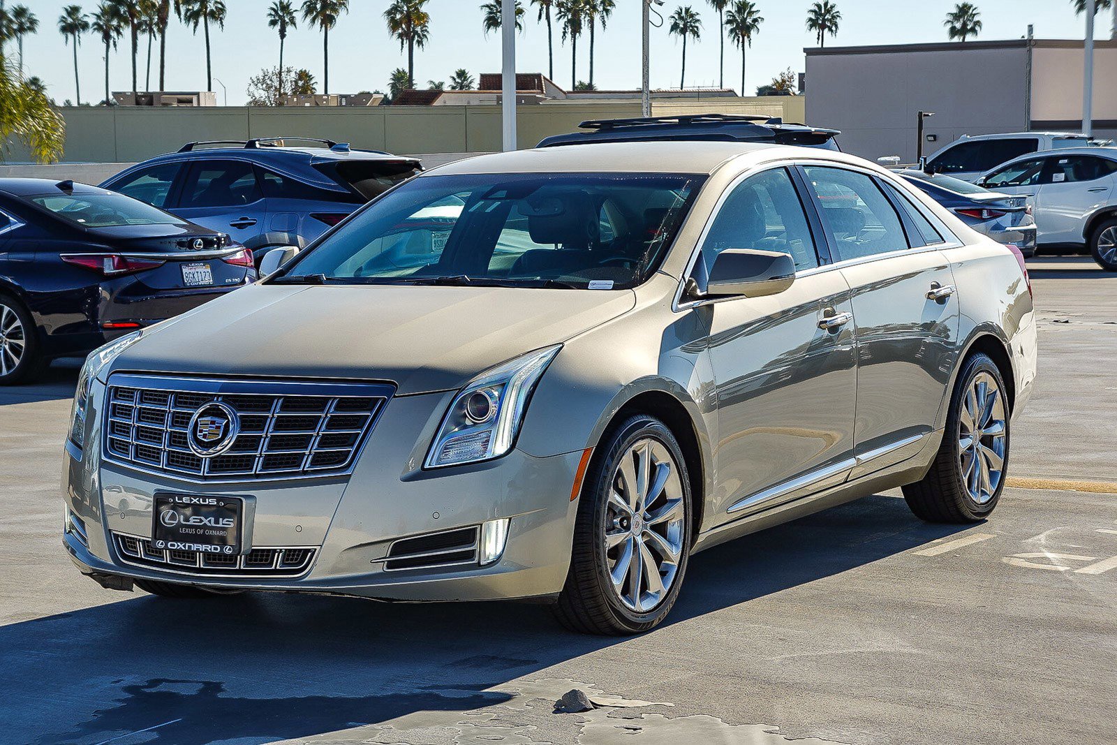 Used 2013 Cadillac XTS Luxury w/ Driver Awareness Package image 3