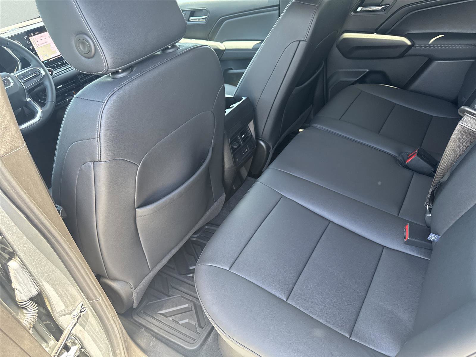 Used 2024 GMC Canyon Elevation w/ Elevation Premium Package RWD image 28