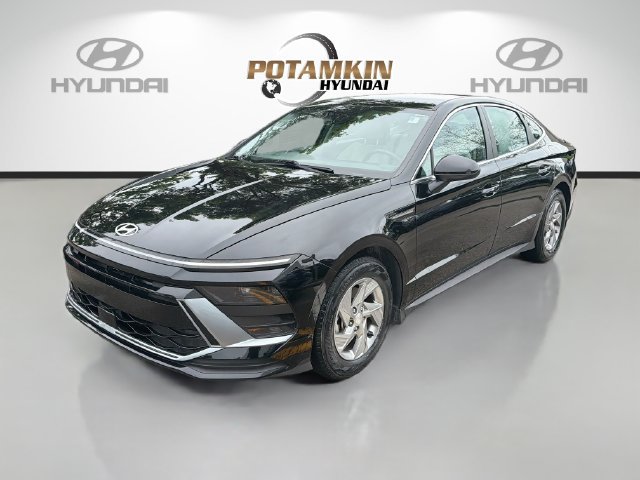 Certified 2025 Hyundai Sonata SE FWD image 1