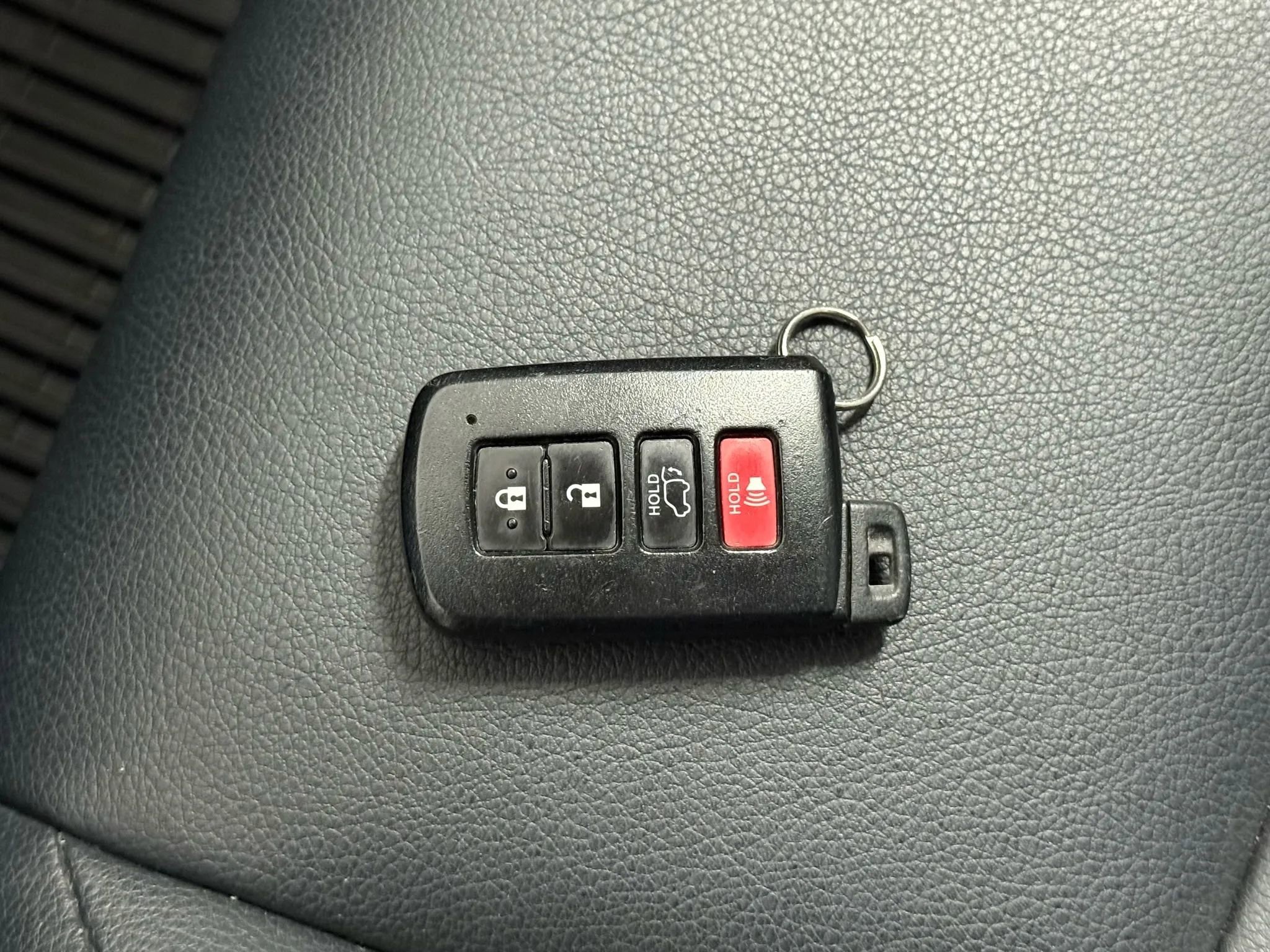 Used 2017 Toyota RAV4 SE w/ Advanced Technology Package image 43