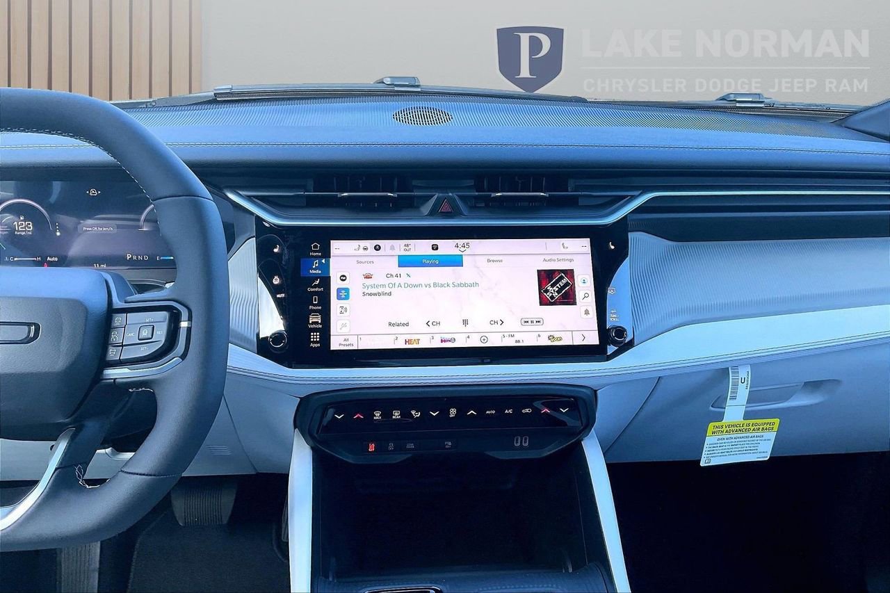 New 2026 Jeep Cherokee Limited image 12