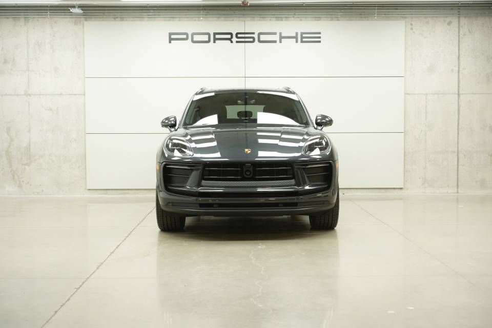 New 2026 Porsche Macan AWD/4WD image 10
