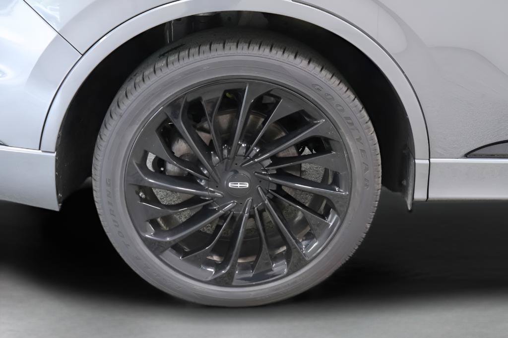 Used 2025 Lincoln Aviator Reserve w/ Jet Appearance Package AWD/4WD image 36