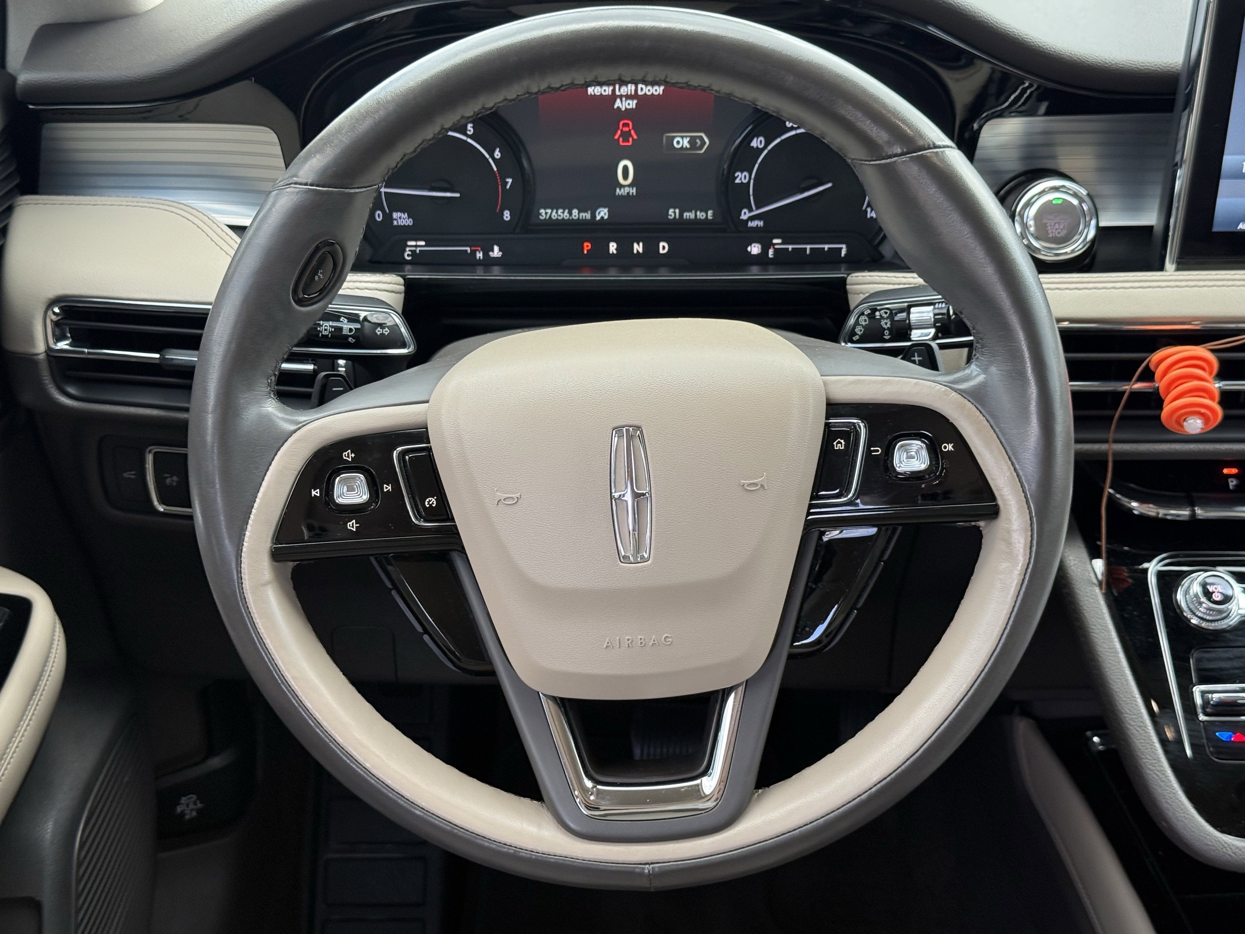 Used 2022 Lincoln Corsair FWD w/ Premium Package image 15