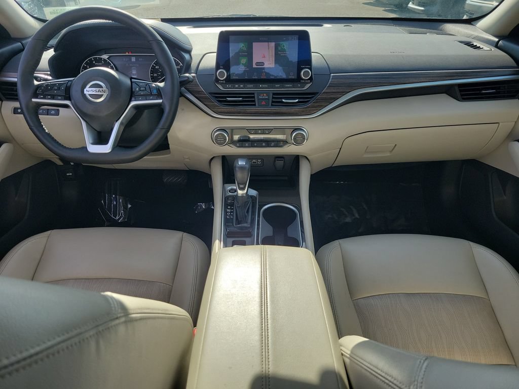 Certified 2022 Nissan Altima 2.5 SL FWD image 11