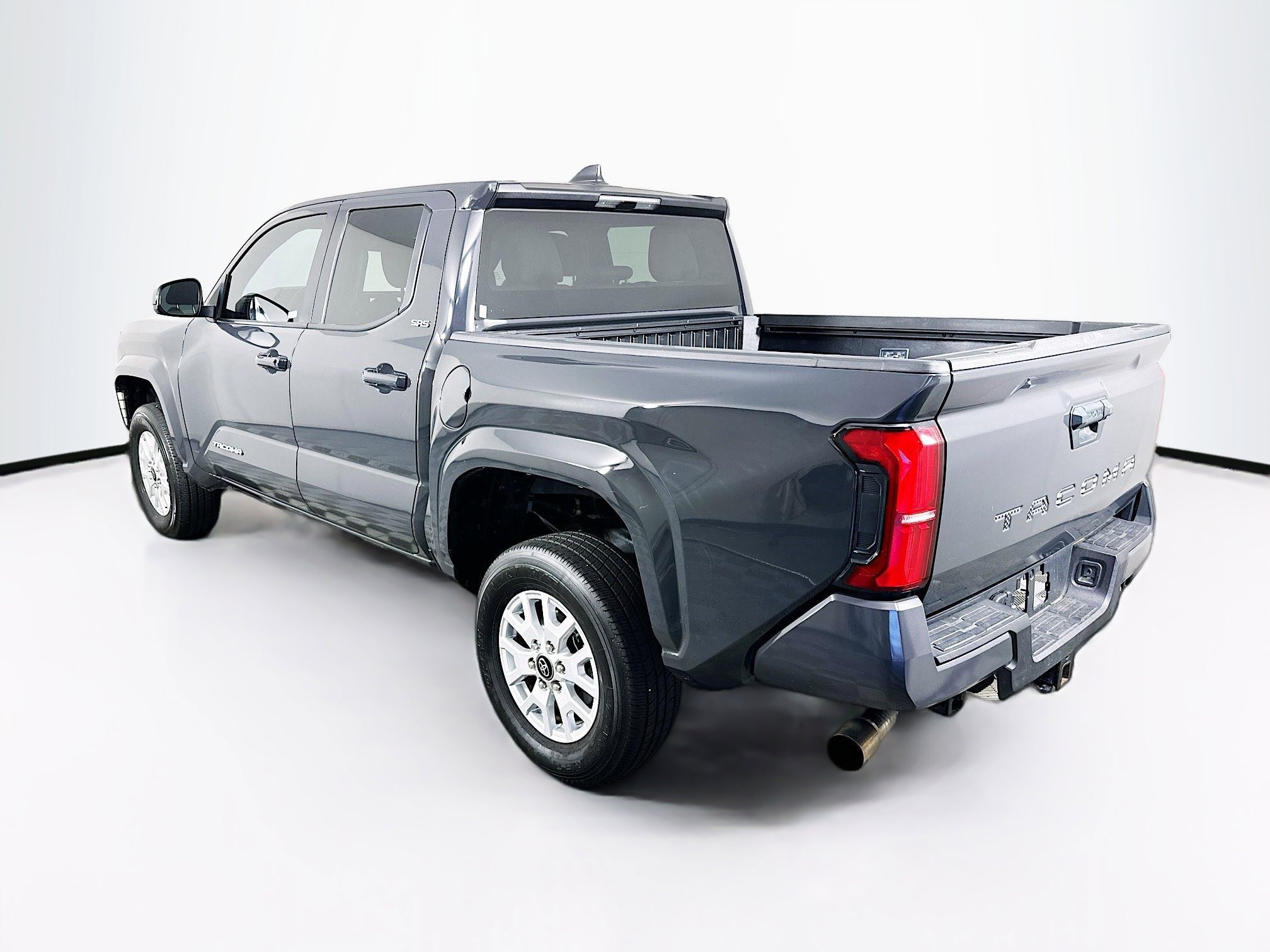 Used 2025 Toyota Tacoma SR5 RWD image 5