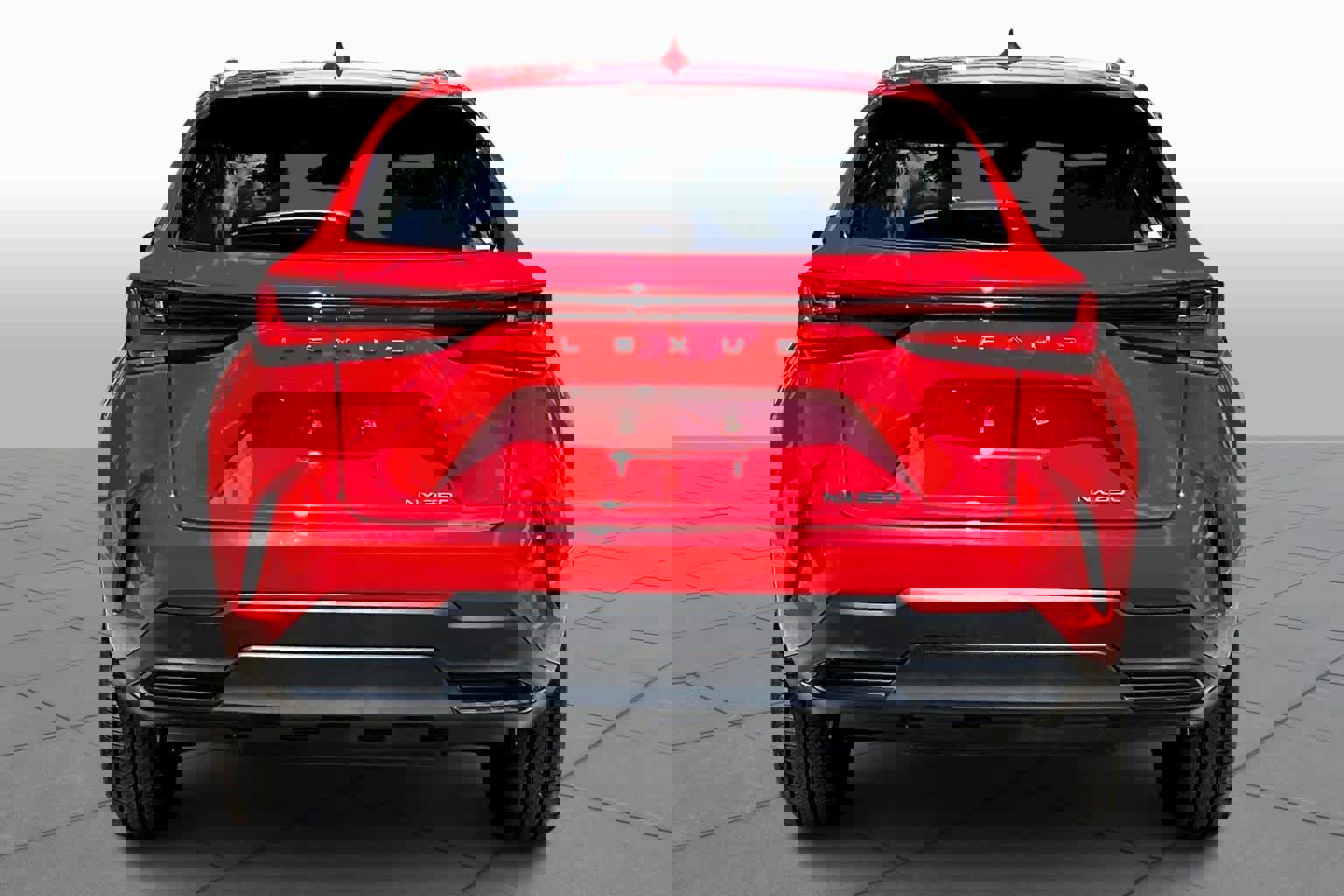 Used 2024 Lexus NX 250 FWD w/ Towing Package (2000 Lbs) image 5