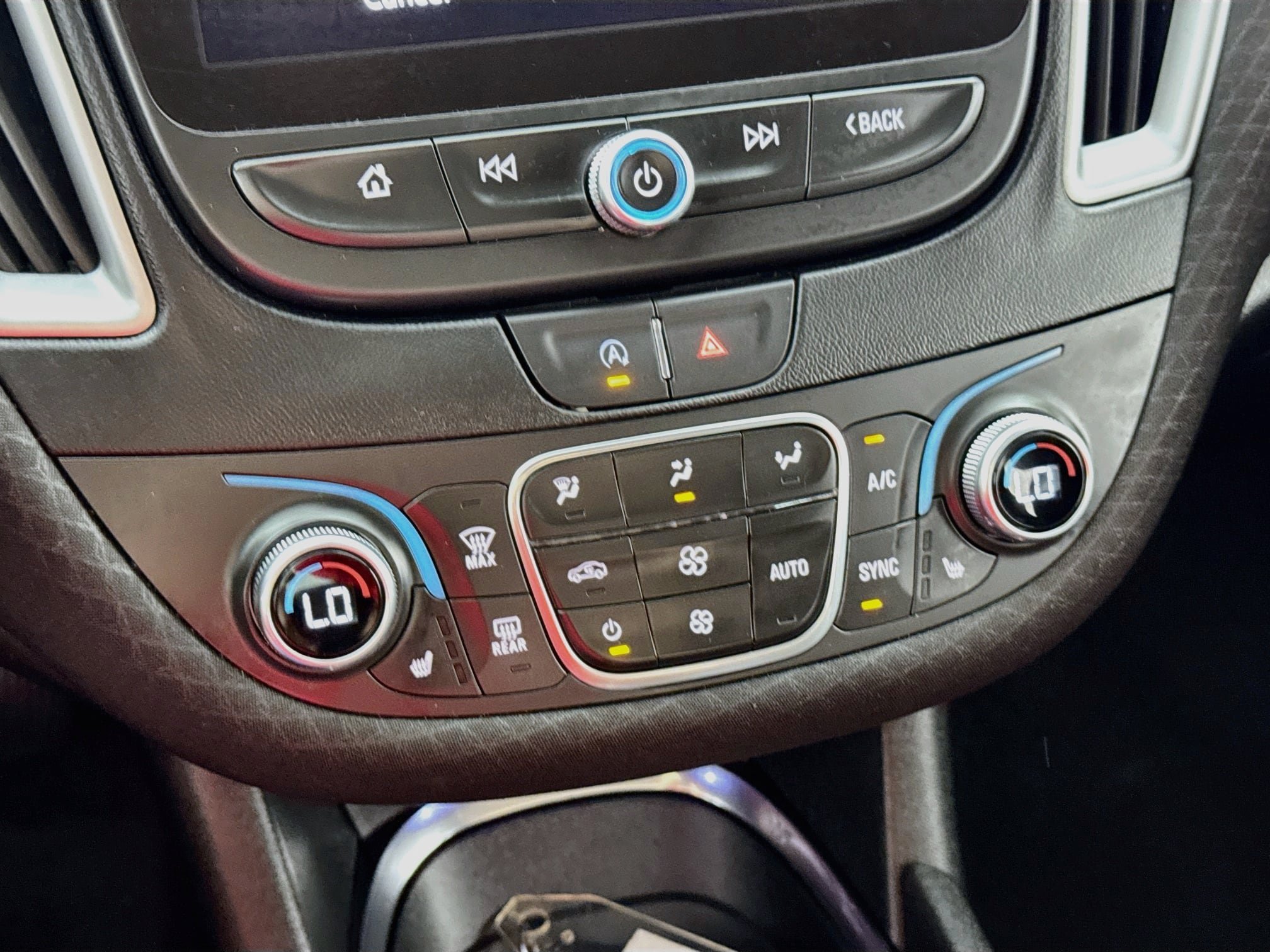 Used 2025 Chevrolet Malibu LT FWD image 18