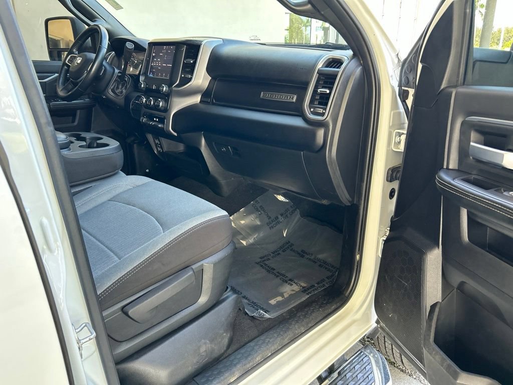 Used 2024 RAM 3500 Big Horn AWD/4WD image 30