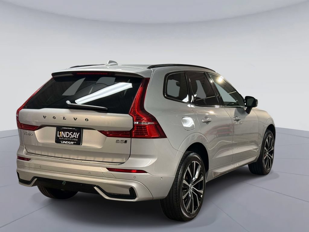 Used 2023 Volvo XC60 B5 Plus w/ Climate Package AWD/4WD image 10
