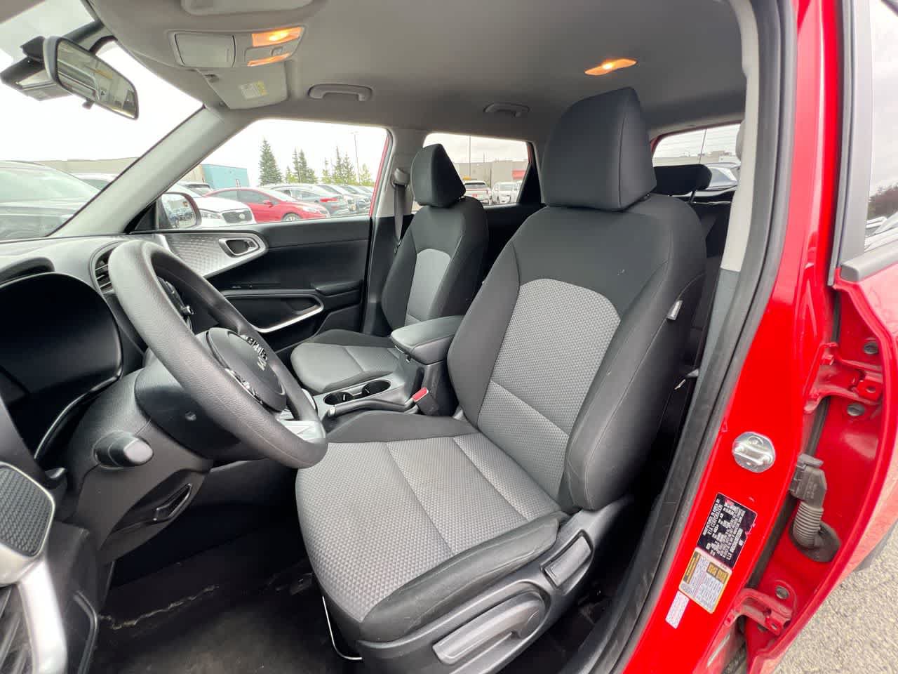 Used 2024 Kia Soul LX w/ Option Group 015 FWD image 11