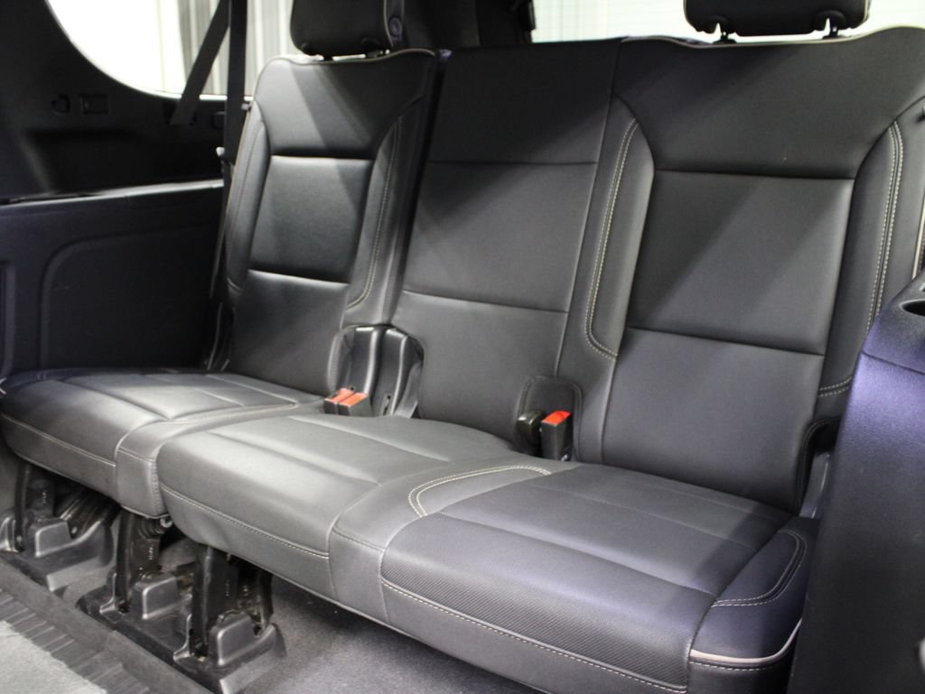 Used 2023 GMC Yukon XL SLT AWD/4WD image 15