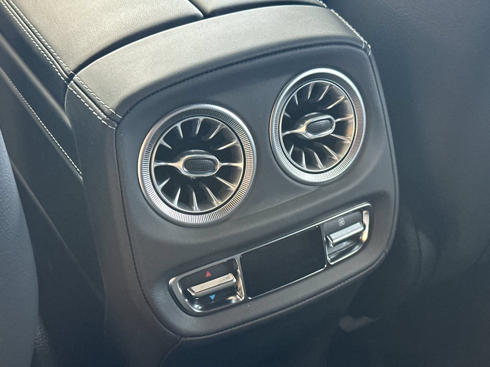New 2026 Mercedes-Benz G 63 AMG 4MATIC image 13