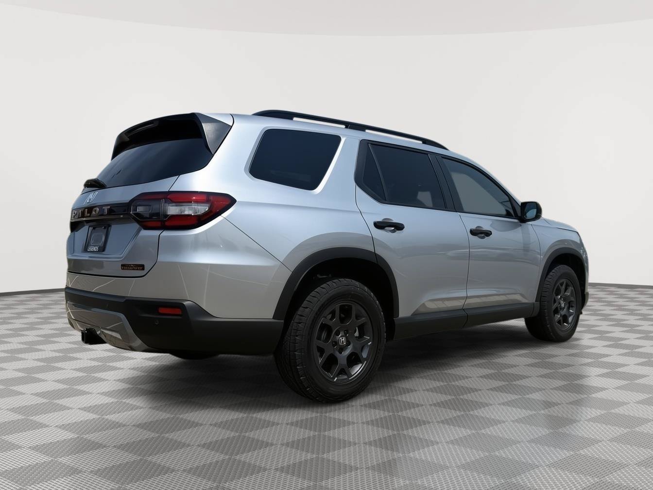Used 2026 Honda Pilot TrailSport image 6