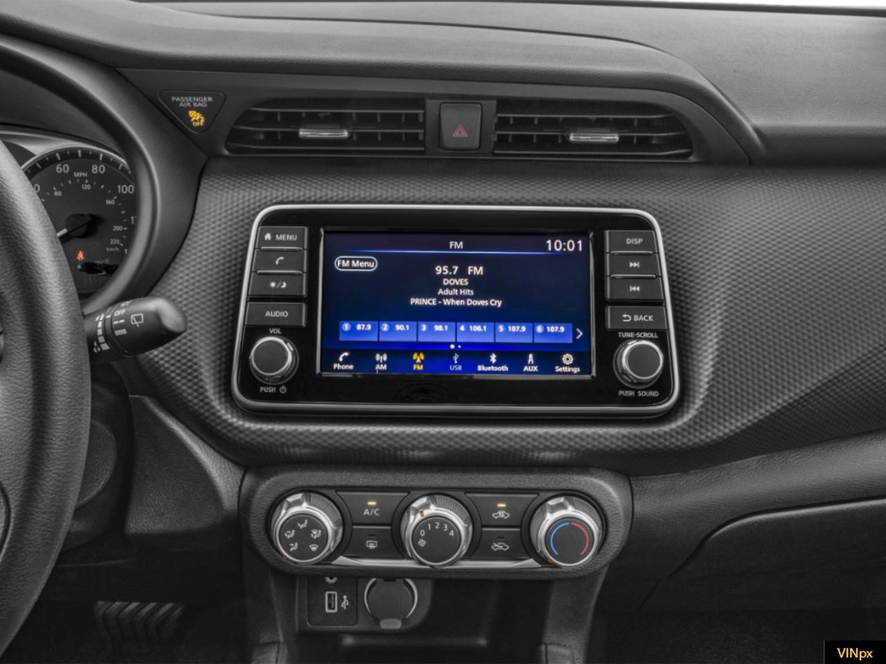 New 2025 Nissan Kicks Play S image 8