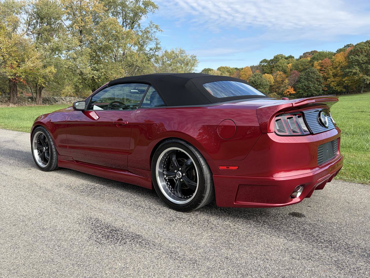 Used 2014 Ford Mustang GT Premium w/ Brembo Brake Package RWD image 15