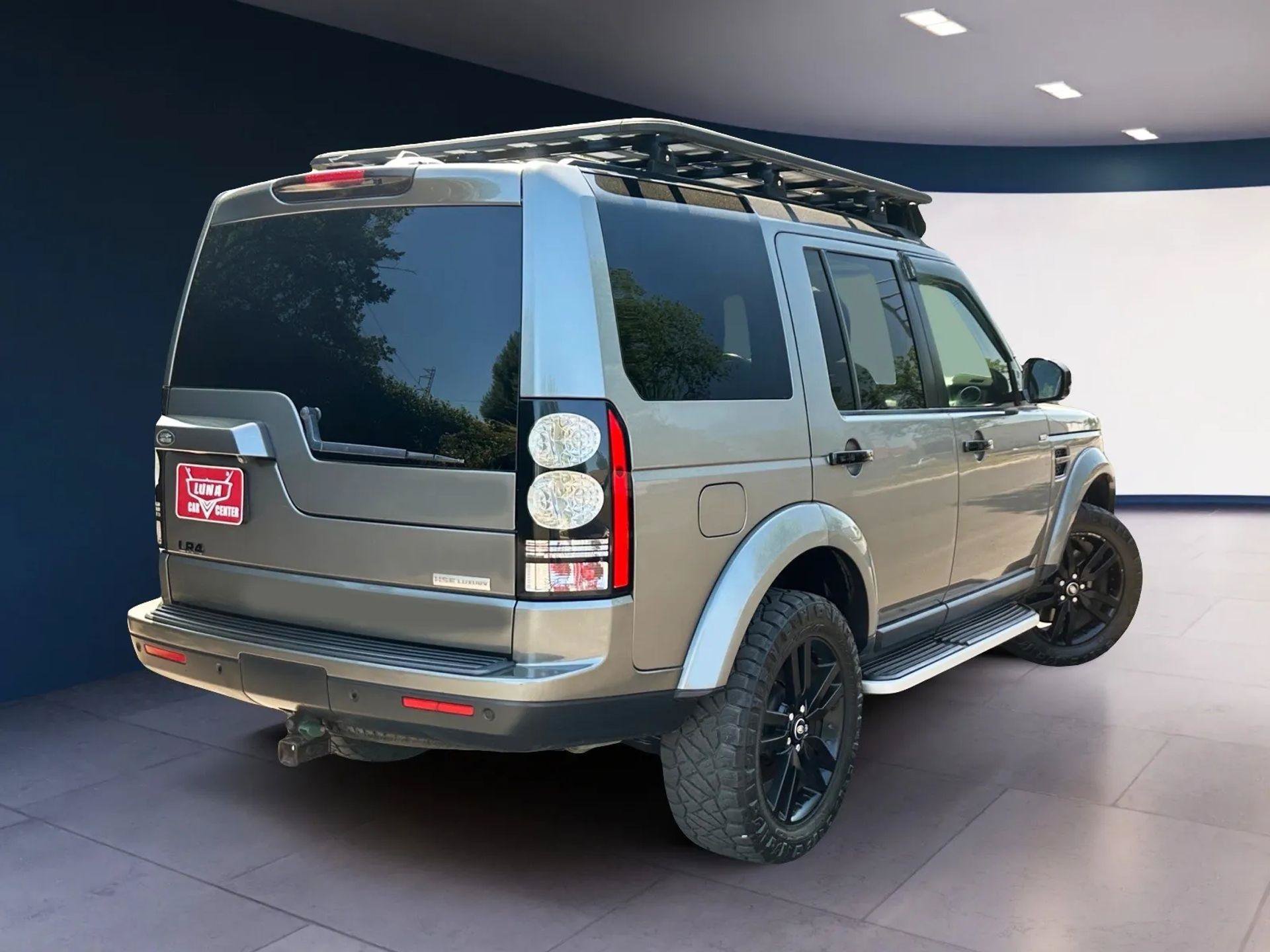 Used 2015 Land Rover LR4 HSE LUX AWD/4WD image 5
