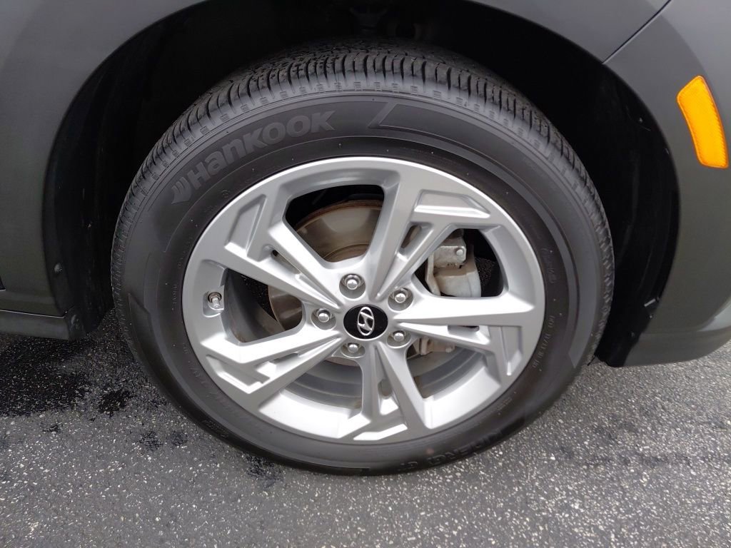 Used 2023 Hyundai Kona SEL image 16