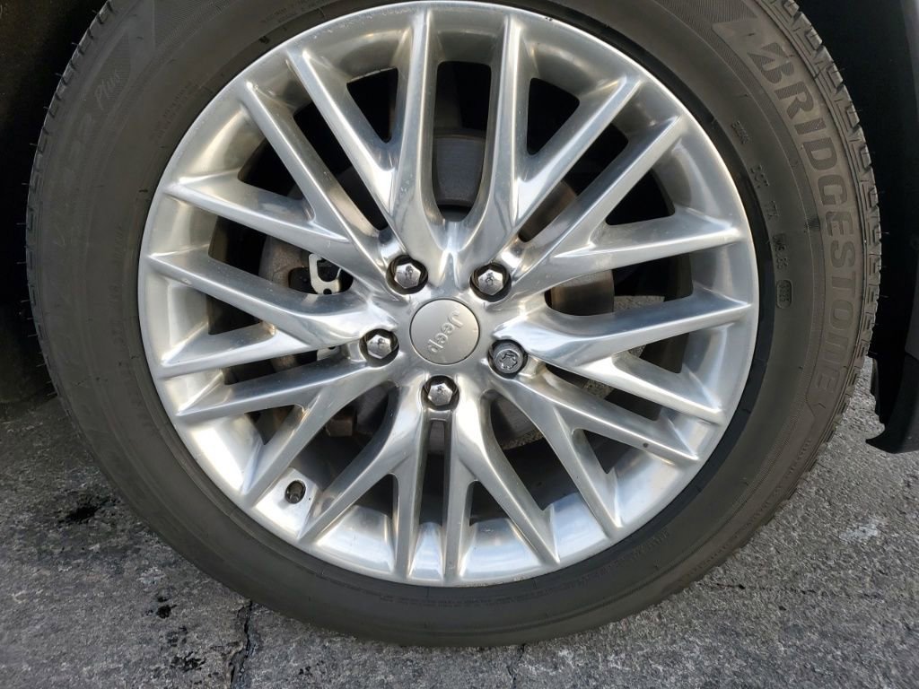 Used 2018 Jeep Grand Cherokee Summit image 9