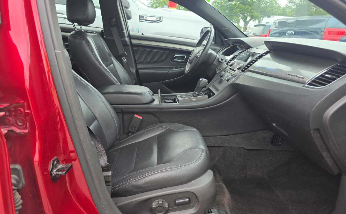 Used 2013 Ford Taurus SEL FWD image 8
