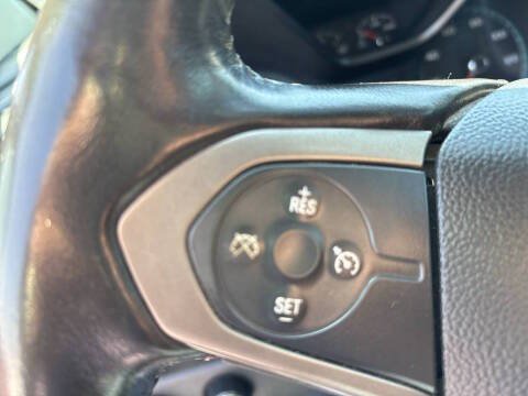 Used 2018 Chevrolet Colorado Z71 w/ LPO, Premium Interior Package AWD/4WD image 27
