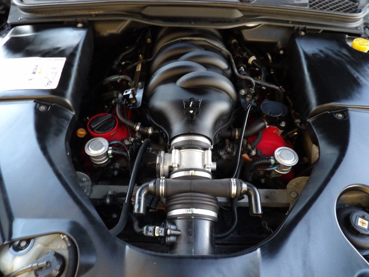 Used 2015 Maserati GranTurismo MC image 31