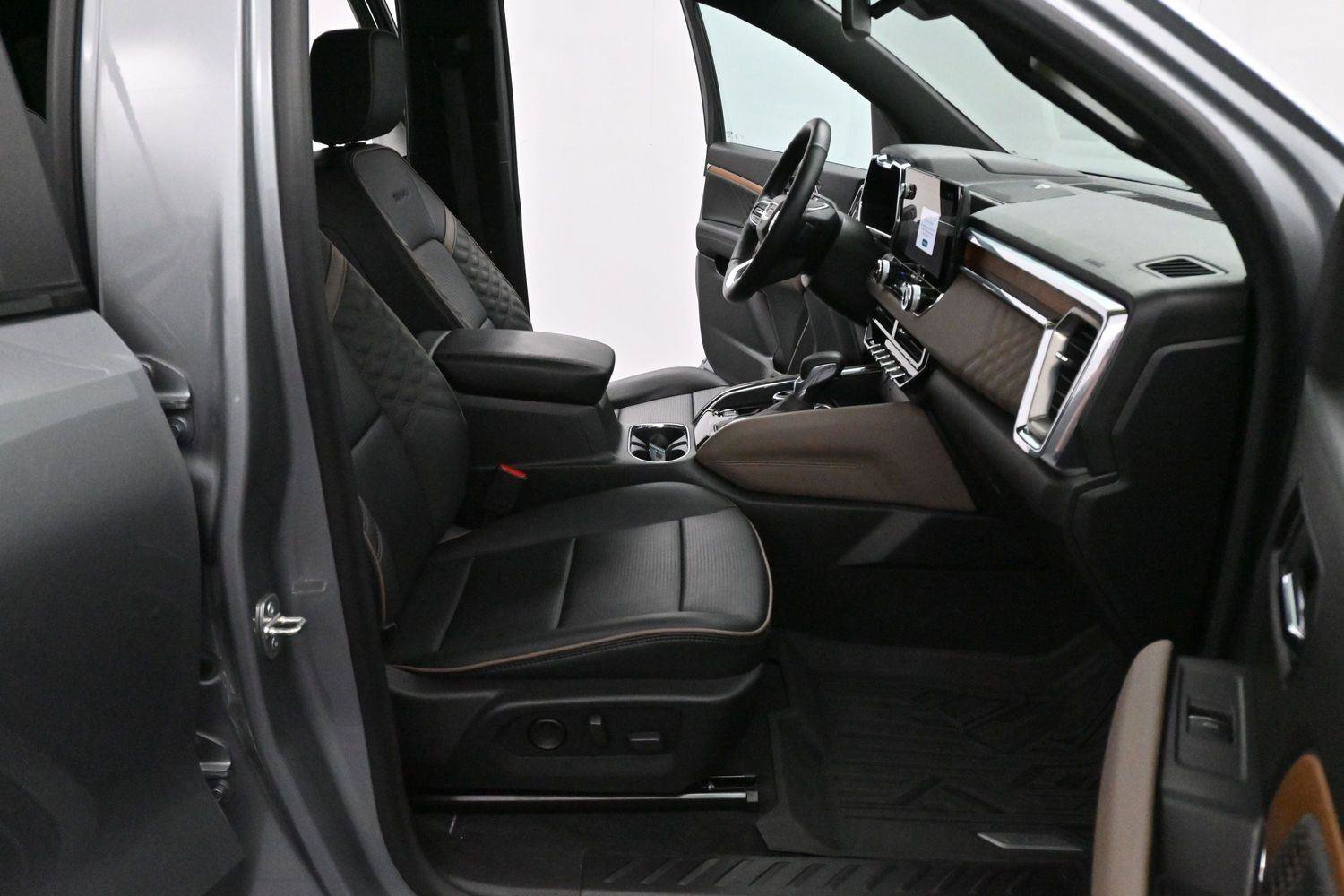 Used 2023 GMC Canyon Denali AWD/4WD image 31