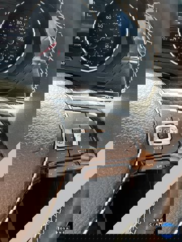 Used 2021 Volkswagen Tiguan SE w/ Panoramic Sunroof Package image 18