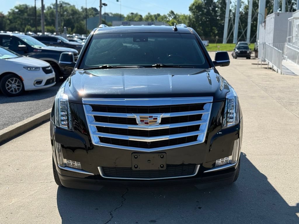Used 2019 Cadillac Escalade Luxury AWD/4WD image 3