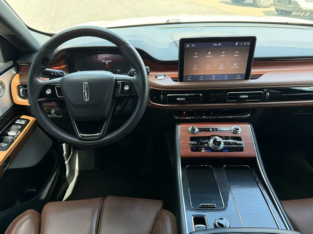 Used 2024 Lincoln Aviator Reserve w/ Equipment Group 201A AWD/4WD image 21