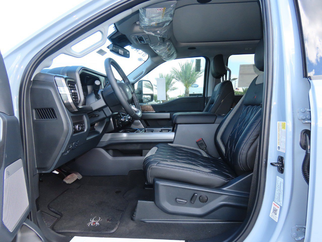 New 2026 Ford F250 Lariat w/ Black Appearance Package image 28