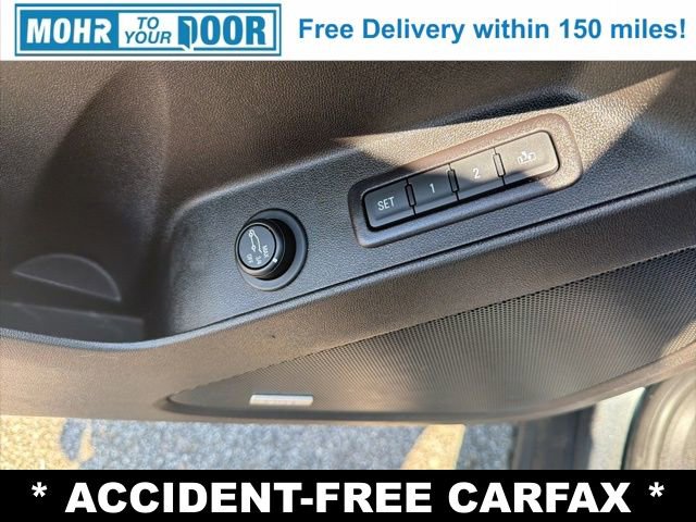 Used 2018 Chevrolet Equinox Premier AWD/4WD image 12