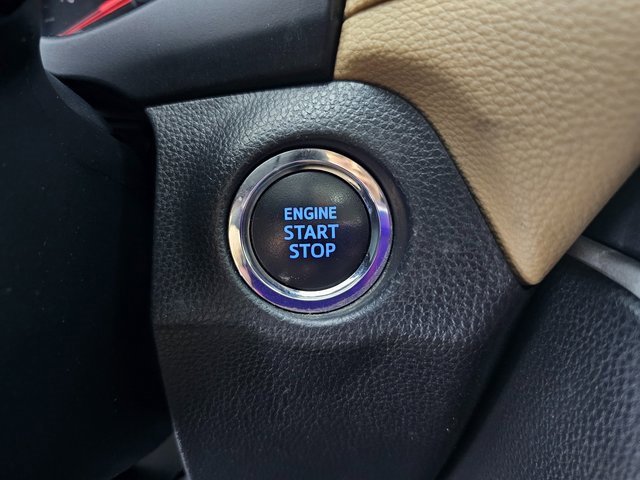 Used 2021 Toyota RAV4 XLE w/ Convenience Package image 16