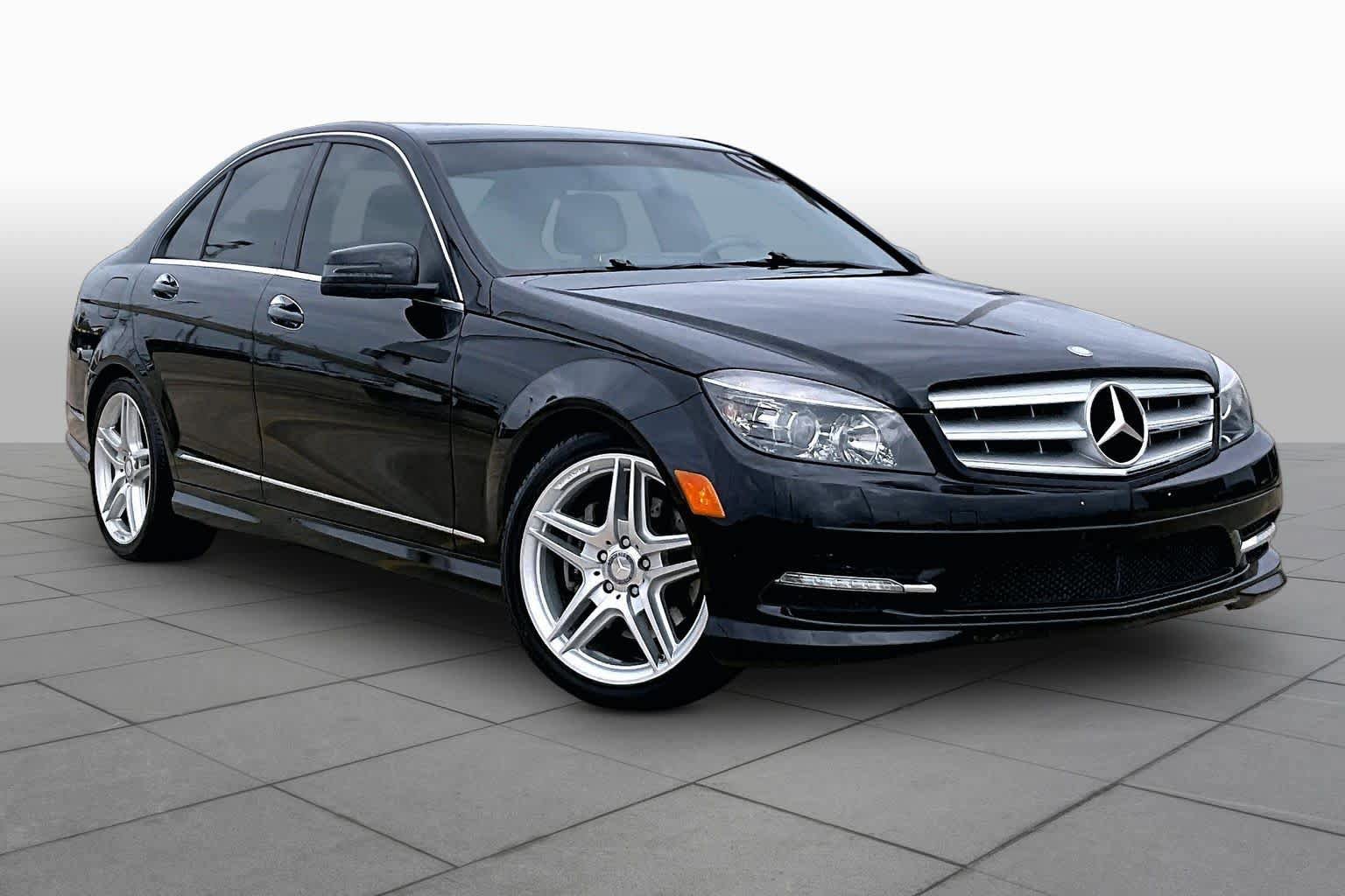 Used 2011 Mercedes-Benz C 350 Sport image 2