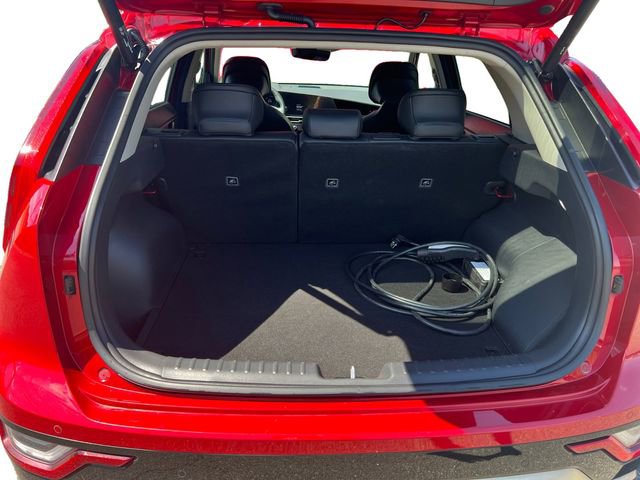 Used 2023 Kia Niro SX Touring FWD image 19