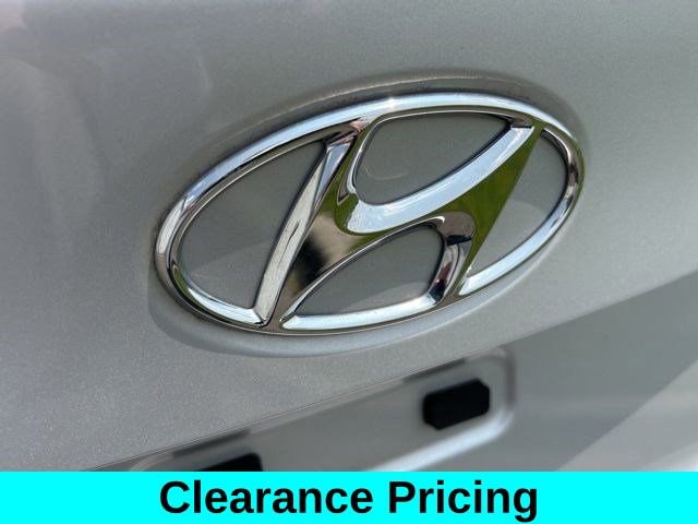 Used 2021 Hyundai Accent SEL image 45