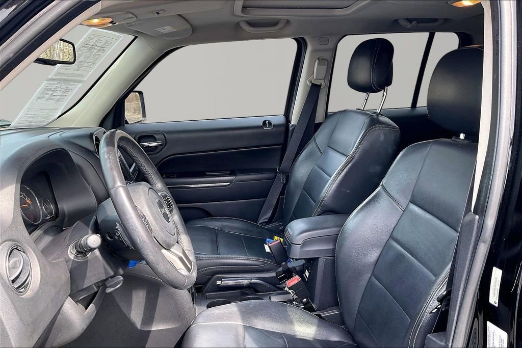 Used 2014 Jeep Patriot Limited w/ Sun/Sound Group image 22