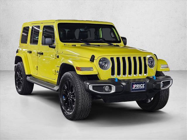 Used 2022 Jeep Wrangler Unlimited Sahara w/ Cold Weather Group AWD/4WD image 3