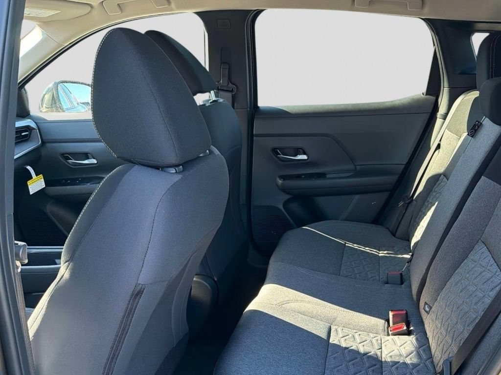 New 2026 Nissan Kicks SV w/ Cold Weather Package AWD/4WD image 8