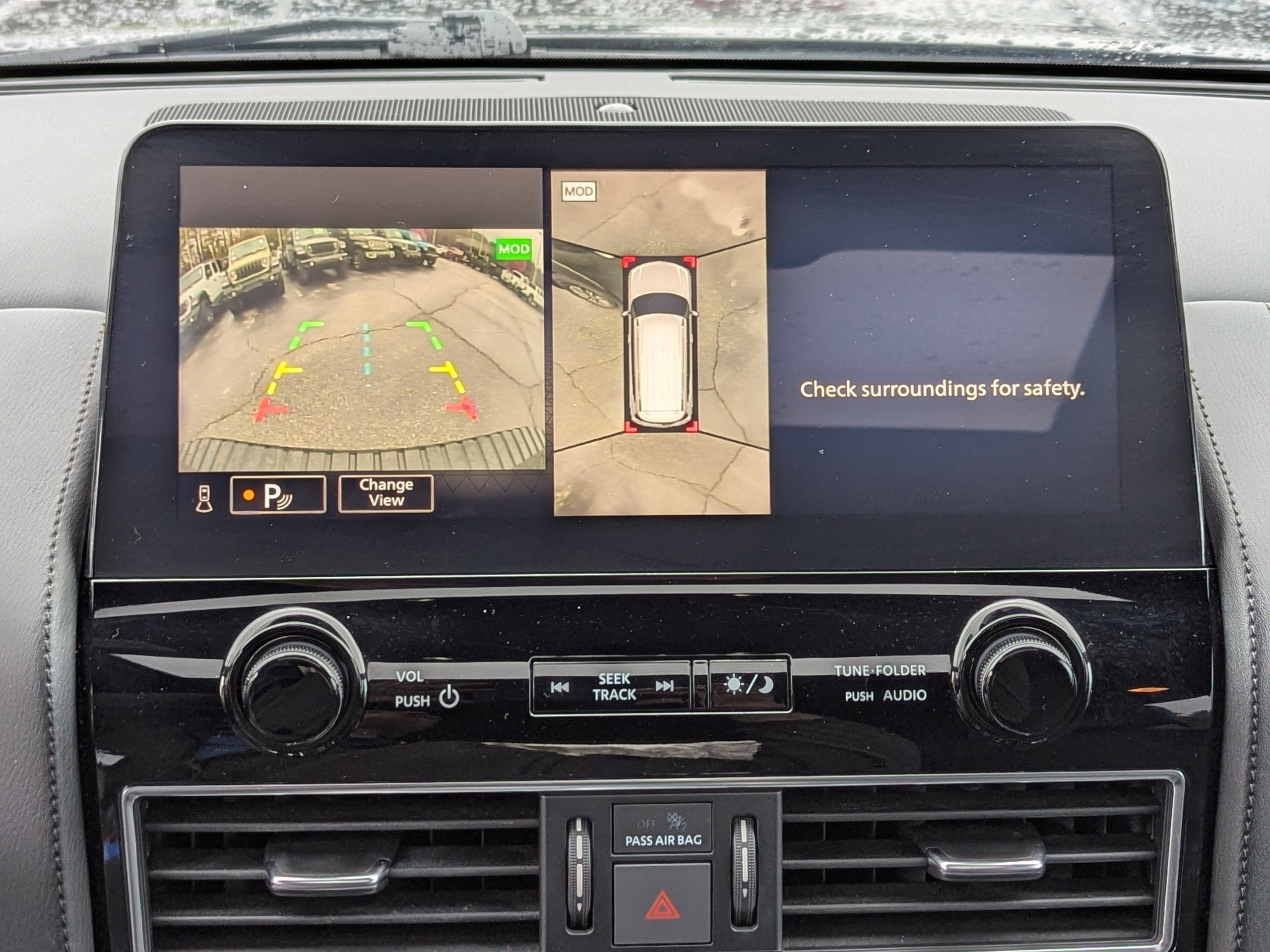 Used 2023 Nissan Armada SL w/ Midnight Edition Package image 24