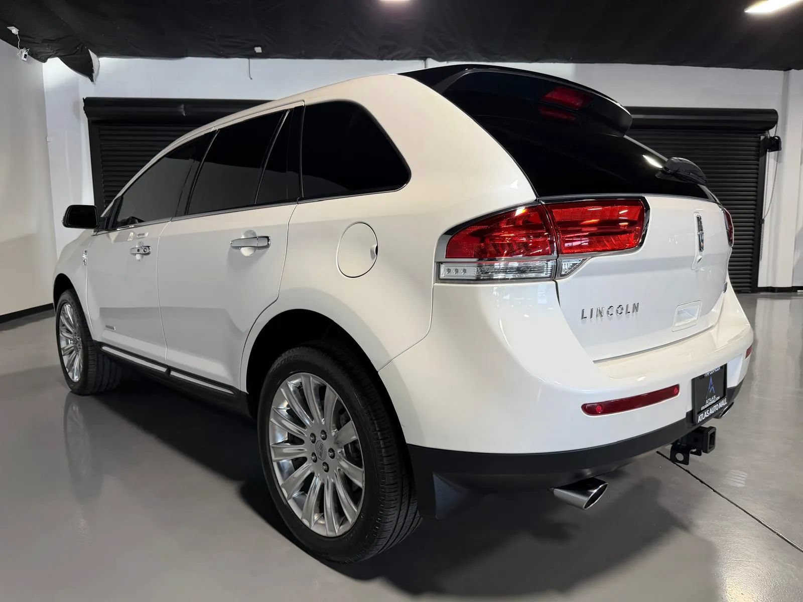 Used 2014 Lincoln MKX FWD w/ Equipment Group 101A image 6